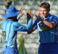 Sam Curran celebrates a wicket with Rashid Khan (credit: X/MICapeTown)